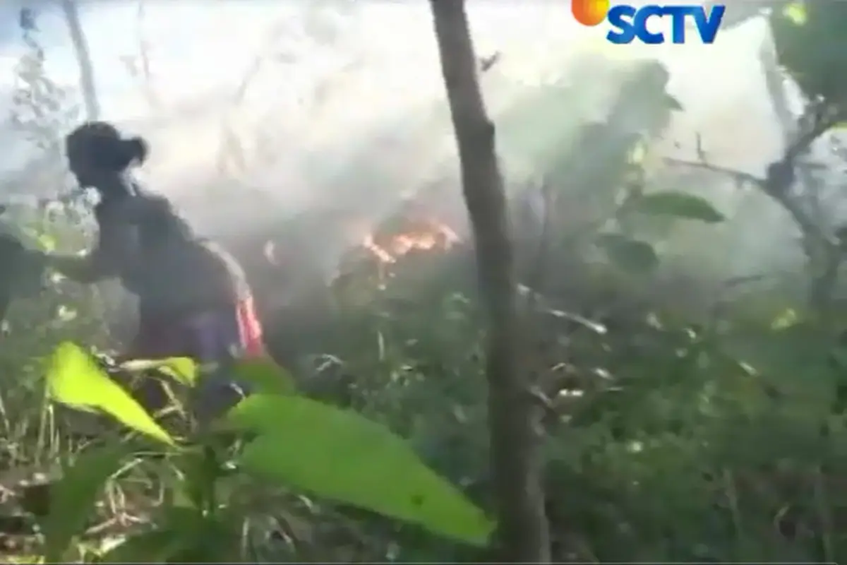 Belasan Lahan Gambut Terbakar Menjalar ke Permukiman Warga
