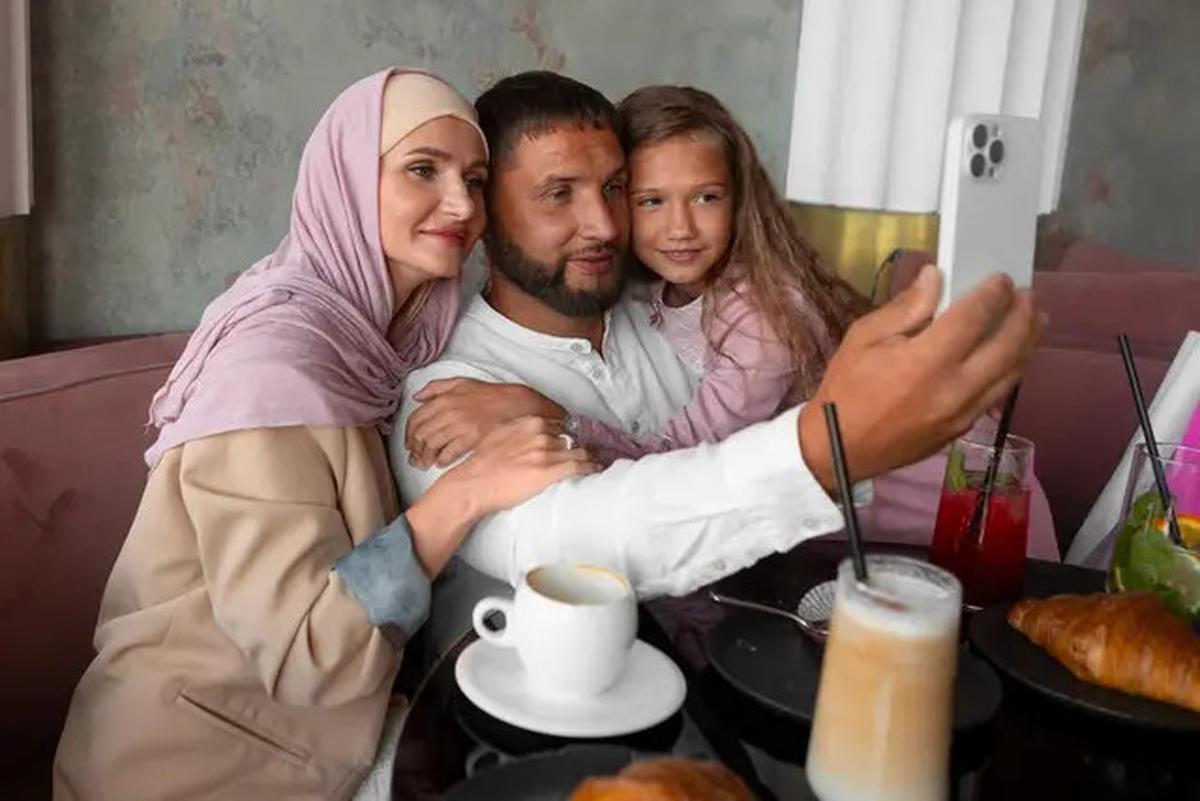 7 Ide Foto Keluarga yang Instagramable Saat Lebaran, Tampilkan Keakraban di Hari Raya