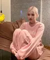 Ide Outfit&nbsp;Nonton Barbie dari Sederet Idol KPop