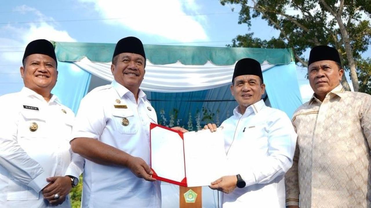 Wamenag Terima Hibah Tanah untuk MAN IC Asahan, Perkuat Pendidikan Madrasah