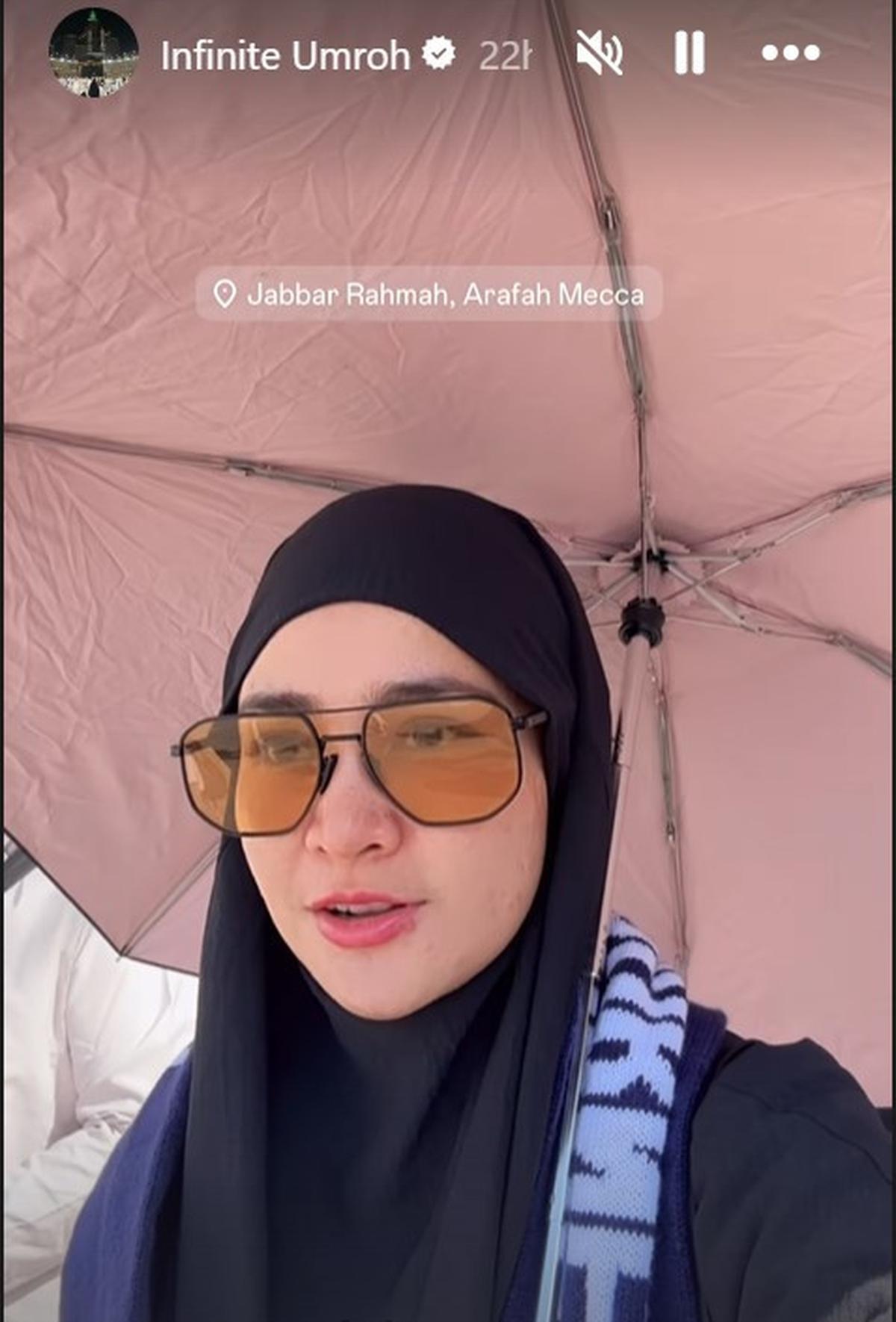 9 Potret Michelle Ziudith Berpenampilan Syar'i saat Umrah, Makin Sukses Berkat Ipar Adalah Maut