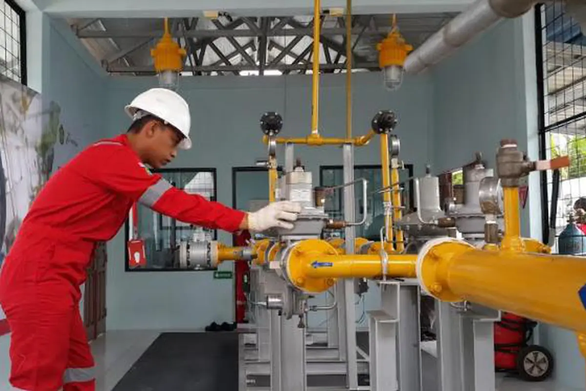 Kementerian ESDM akan meninjau ulang konsumen gas untuk menentukan konsumen berhak nikmati harga gas murah.