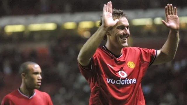 Foto: Ronaldo dan Sejumlah Pemain Gaek yang Mampu Mencetak Gol di Manchester United