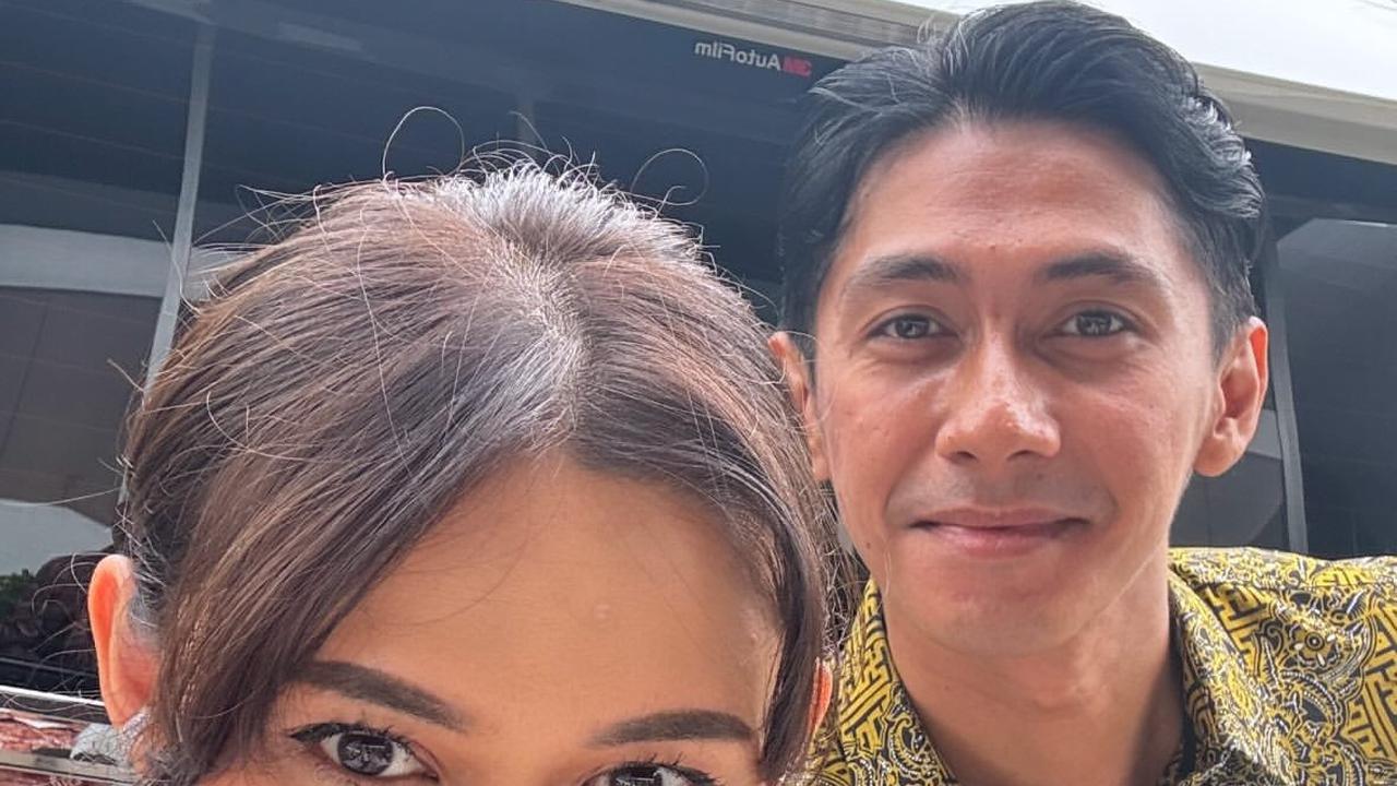 Potret Nana dan Naysilla Dampingi Jamal Mirdad saat Dilantik Anggota DPR RI PAW