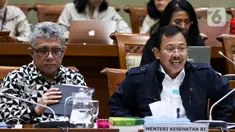 Menteri Kesehatan, dr Terawan Agus Putranto mengikuti rapat kerja bersama Komisi IX DPR RI di Kompleks Parlemen, Senayan, Jakarta, Senin (3/2/2020). Rapat ini menjadi evaluasi proses kepulangan Warga Negara Indonesia (WNI) dari Wuhan, China, yang saat ini berada di Natuna. (Liputan6.com/Johan Tallo)