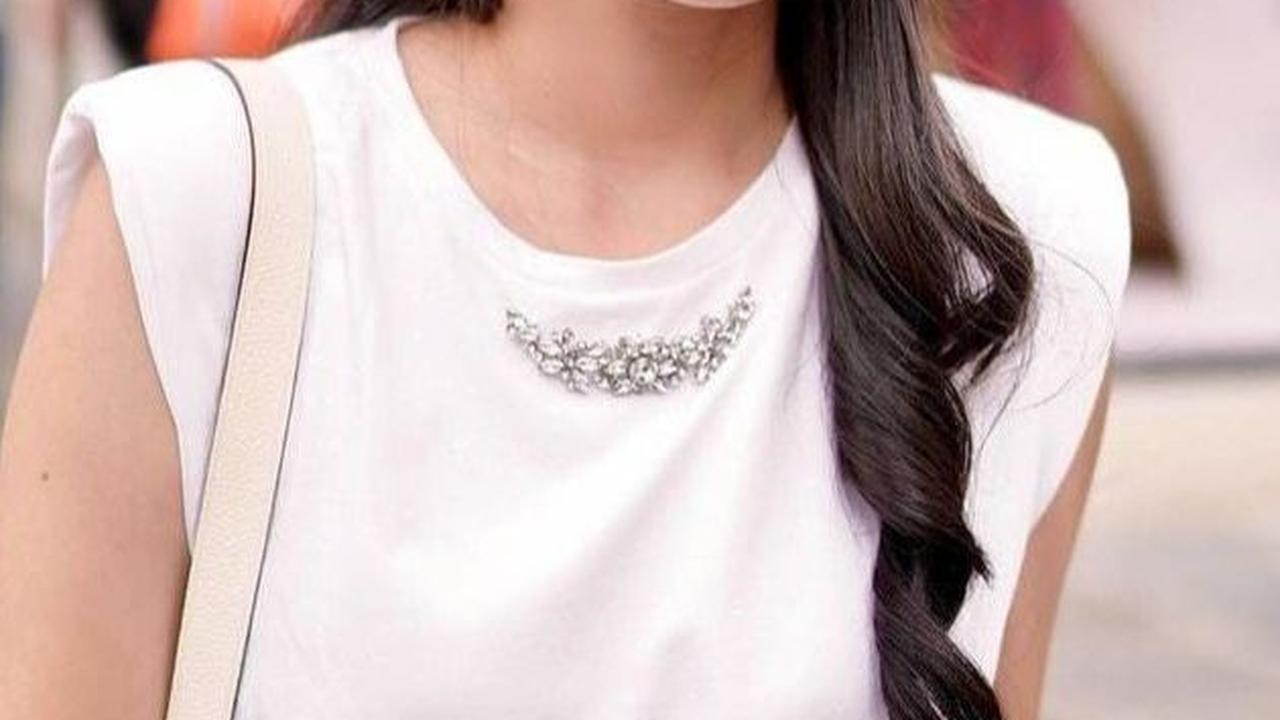 Dipuji Bak Bidadari Tak Bersayap, Potret Cantik Sandra Dewi saat Liburan di Paris Jadi Sorotan