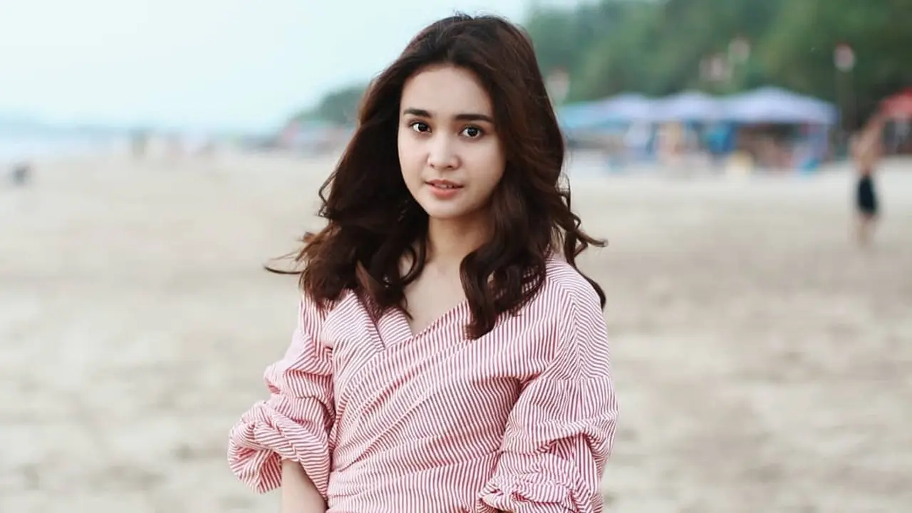 Tak Banyak yang Menyadari, 5 Seleb Cantik Ini Ternyata Berdarah Jepang
