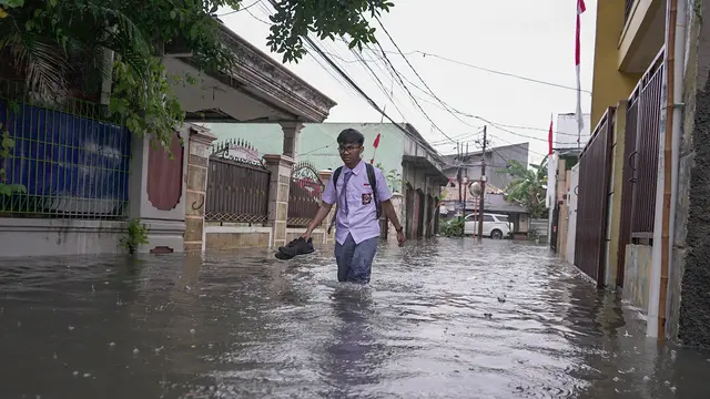 Hujan Deras, Enam RT di Jakarta Timur Terendam Air