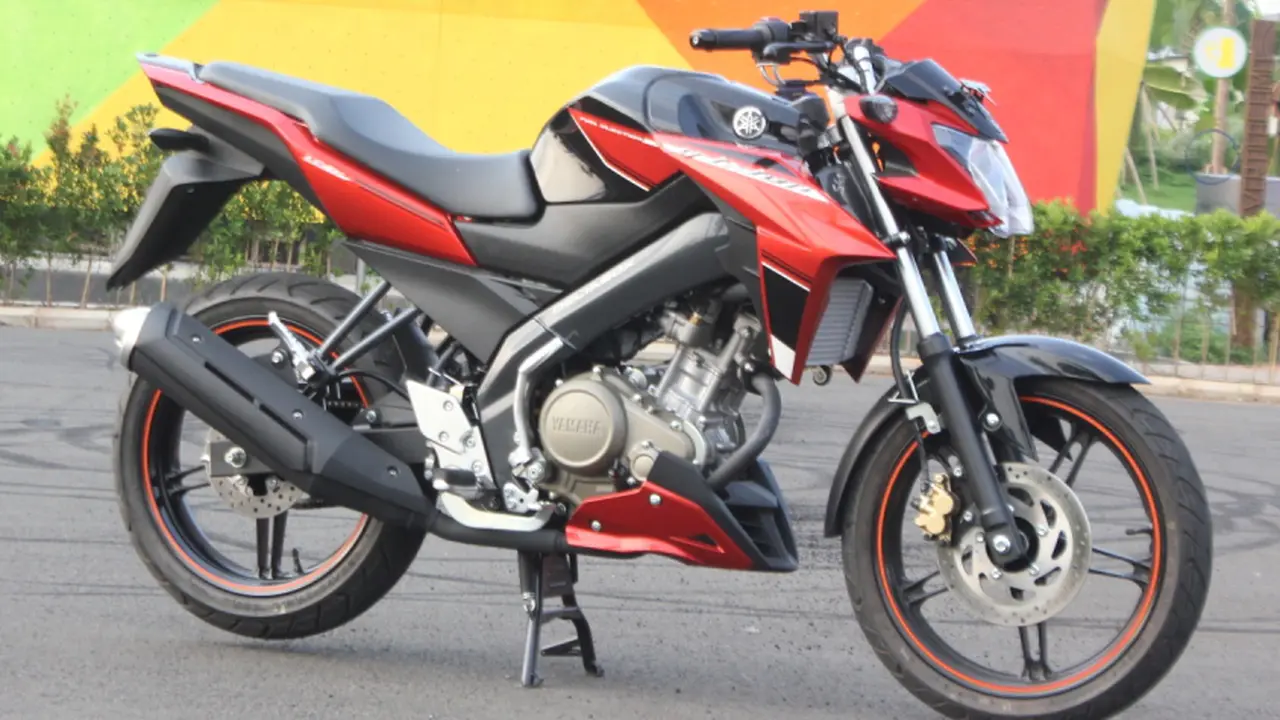 Yamaha V-IXION
