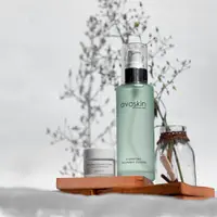 Avoskin Hydrating Treatment Essence dengan kemampun serbaguna untuk menjawab kebutuhan kulit menyeluruh secara praktis.