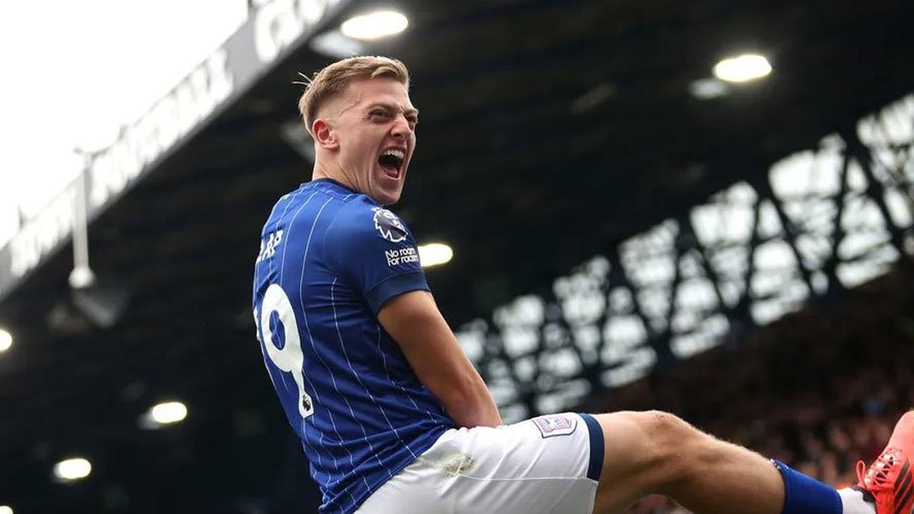 Liam Delap Tolak MU! Ternyata ini Alasan Utama Pilih Chelsea