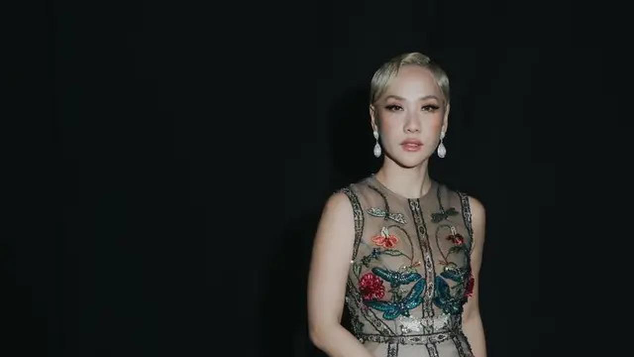 Pesona Dualisme Bunga Citra Lestari Kenakan Floral Dress, dari Tampil Elegan Jadi Estetik Edgy
