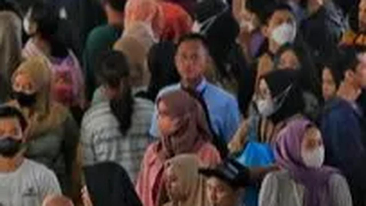 Uang Tak Langsung Cair, Pedagang Tanah Abang Ogah Transaksi Pakai QRIS