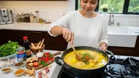 7 Resep Bumbu Opor Ayam Lezat, Hidangan Khas Lebaran yang Menggugah Selera