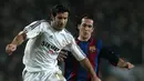 Bersama dengan Ronaldo Nazario dan deretan nama tenar lain, Figo menjadi salah satu bagian dari Los Galacticos jilid pertama. (AFP/Lluis Gene)