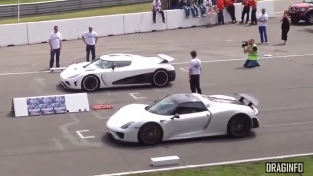 Menang Mana, Porsche 918 Spyder VS Koenigsegg Agera R?