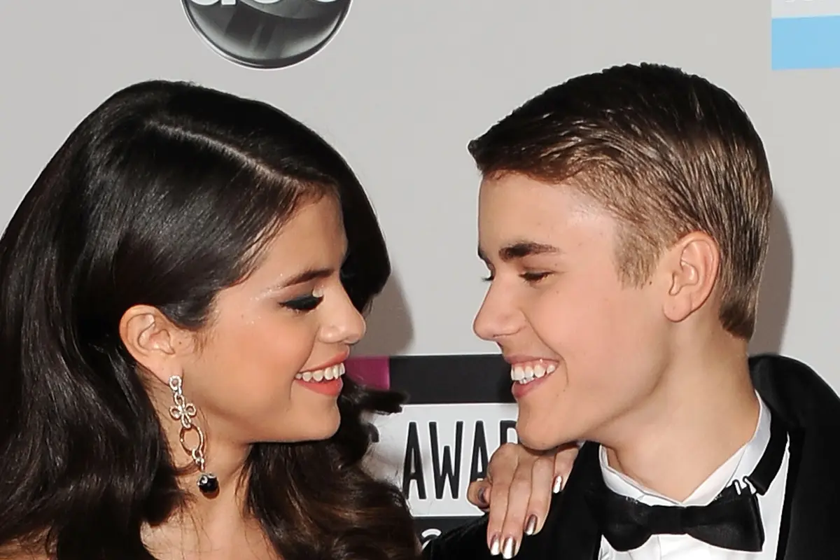 [Bintang] Justin Bieber Geram, Selena Gomez Dekat dengan Charlie Puth