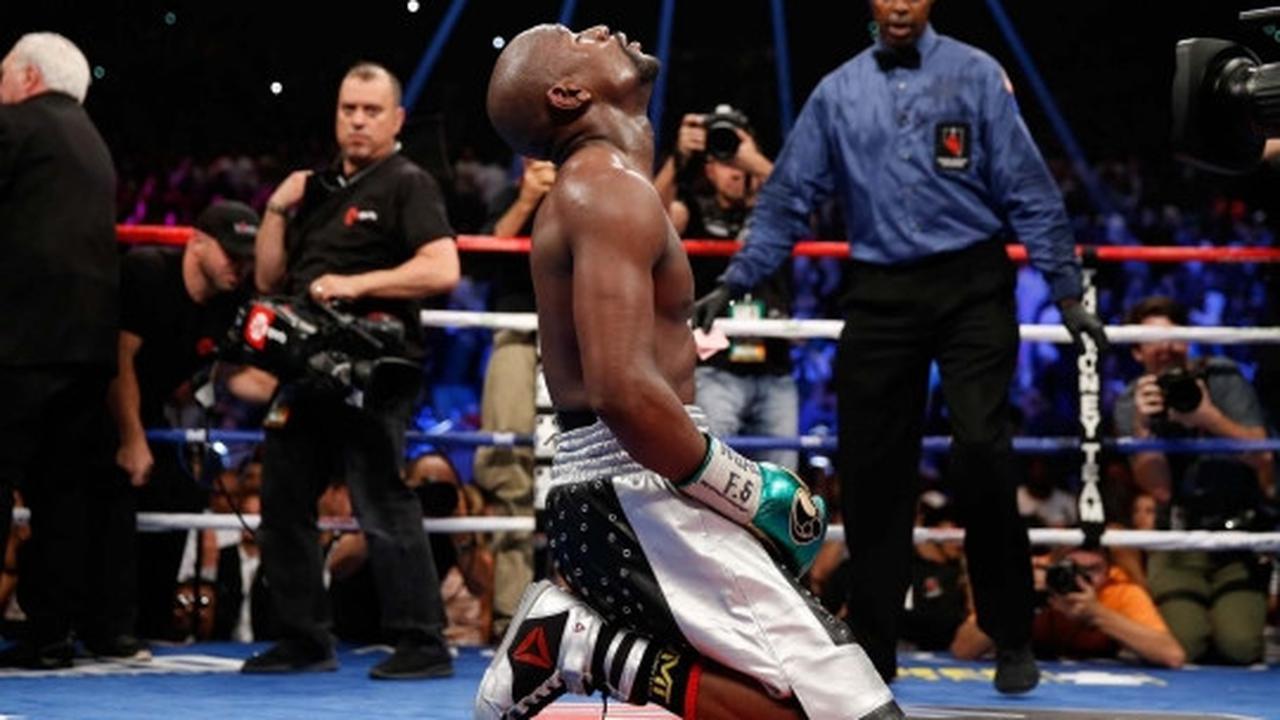 Ini pukulan-pukulan telak Mayweather di wajah Berto