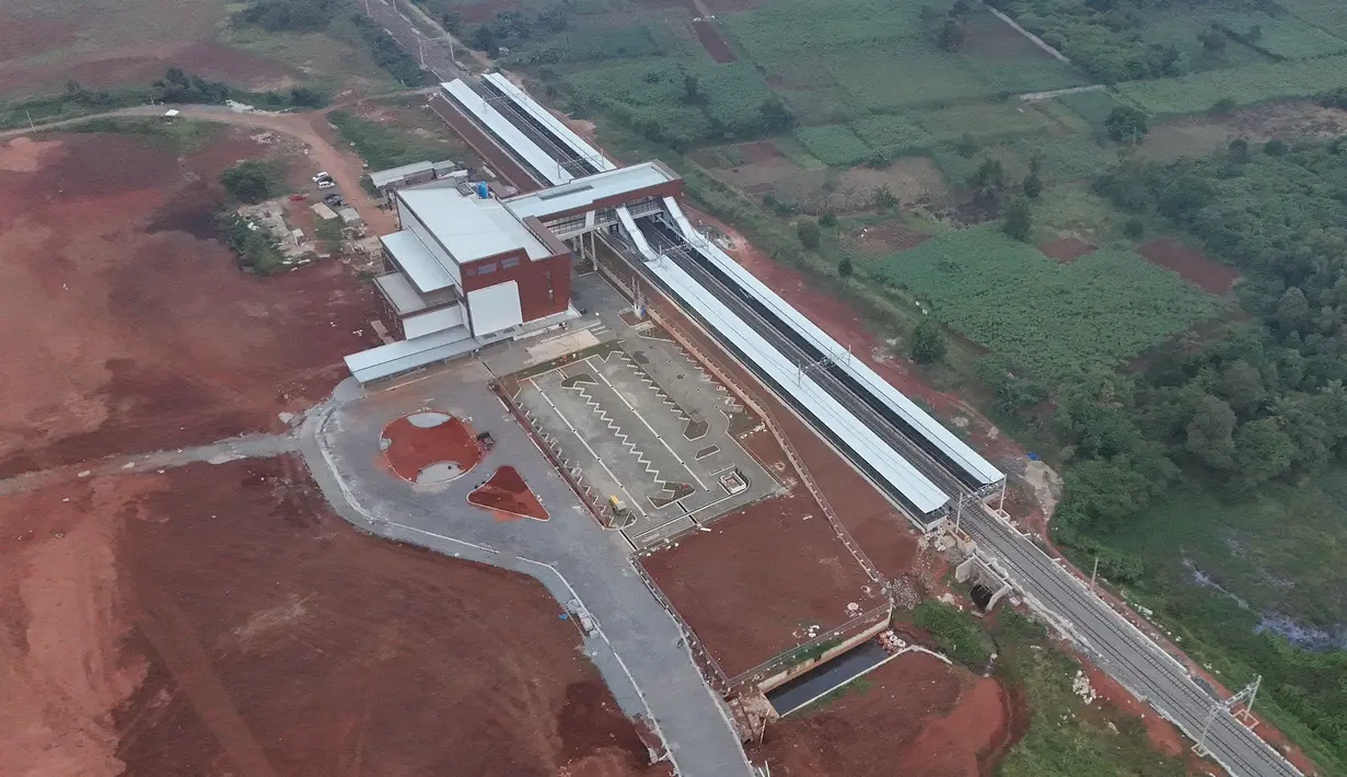 Diketahui, Stasiun Jatake berlokasi di Kecamatan Pagedangan, Kabupaten Tangerang, dan menjadi proyek pertama hasil kolaborasi antara PT KAI dengan pihak swasta tanpa menggunakan dana Anggaran Pendapatan dan Belanja Negara (APBN). (merdeka.com/Arie Basuki)
