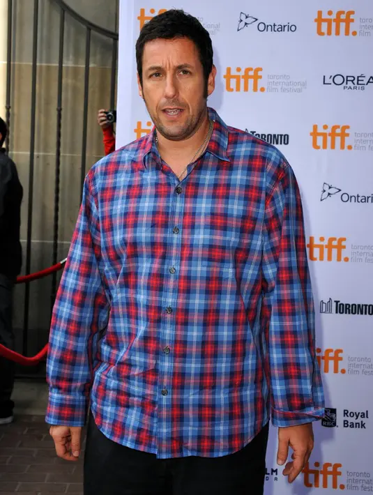 Tapi, berita kematian Adam itu adalah ‘karya’ situs berita palsu yang tampaknya dirancang untuk menipu pengguna internet. (Bintang/EPA)