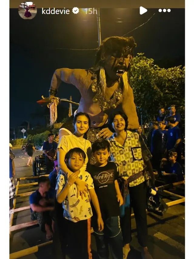 8 Potret Artis Rayakan Nyepi 2025, Jadi Momen Nikmati Parade Ogoh-Ogoh
