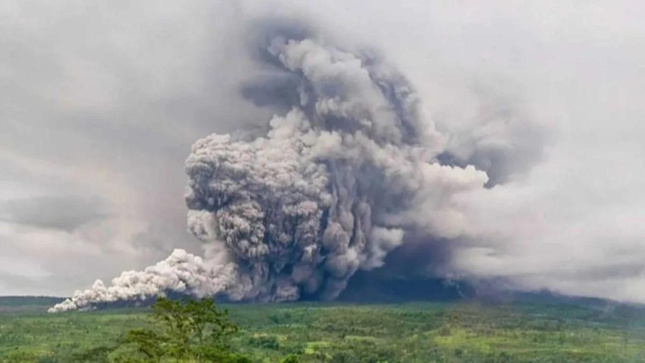 VIDEO: Update Terbaru "Kondisi 60 Pendaki Tertahan di Ranu Kumbolo Pasca-Erupsi Gunung Semeru"