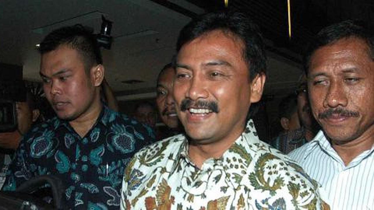 Andi Mallarangeng ucapkan selamat pada Roy Suryo