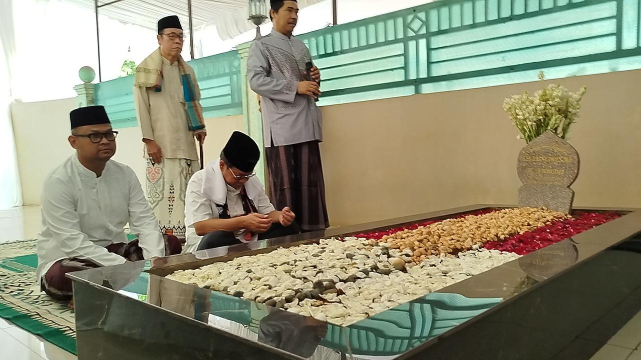 Pramono Cerita Kedekatan dengan Zainuddin MZ, Kenang Bareng Bangun Bamusi PDIP