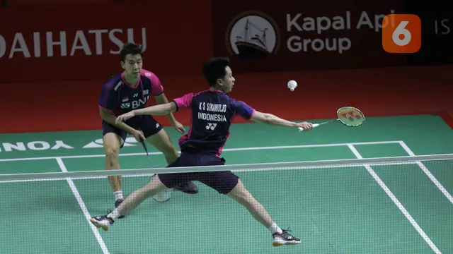 Foto: Melihat Aksi Come Back Gemilang Marcus/Kevin atas Ganda Malaysia yang Loloskan Minions ke Semifinal Daihatsu Indonesia Masters 2022