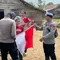 Menunggu Ombak Surut Demi Merah Putih di Pelosok Pesisir Barat