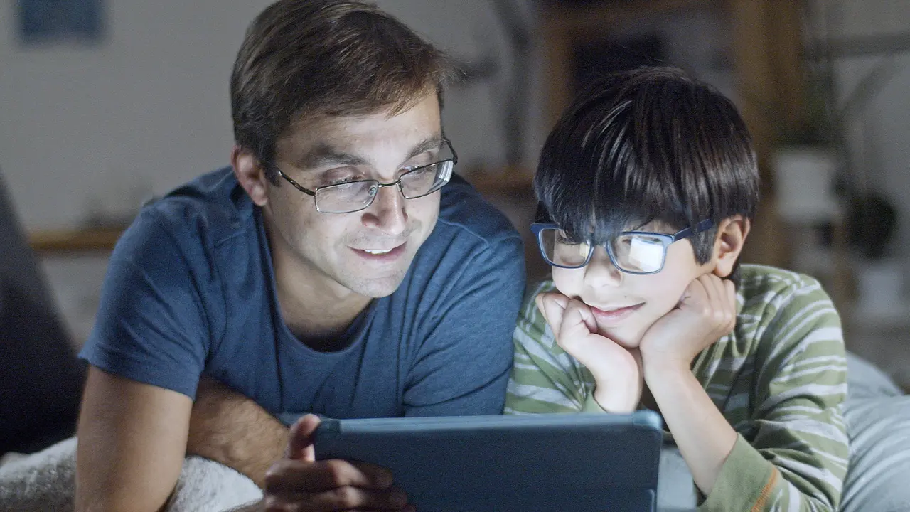 9 Bahaya Screen Time pada Anak yang Perlu Jarang Disadari Orang Tua
