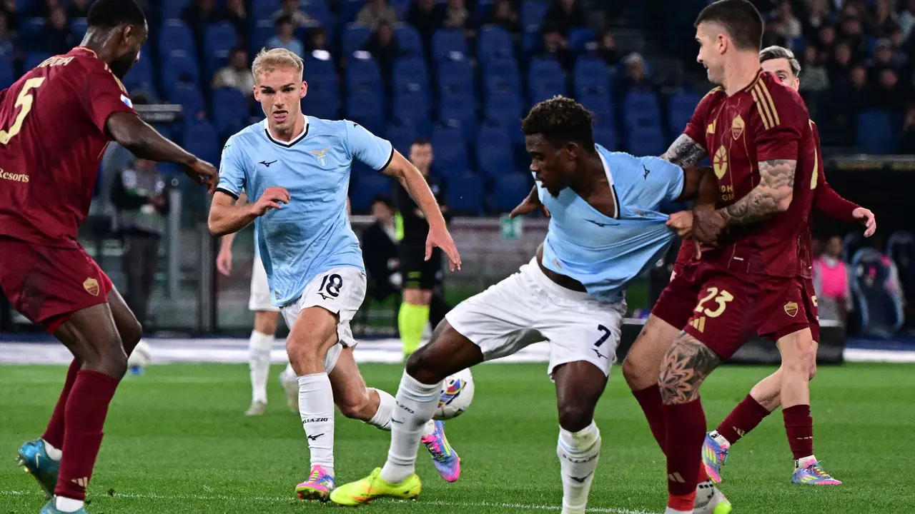 Derby Roma Berakhir Imbang