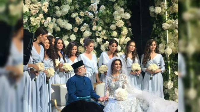 Pernikahan Sultan Muhammad V dari Malaysia dan Miss Moscow 2015 Oksana Voevodina (23/11) (Islamnews.ru / Russian Islamic Media Agency)