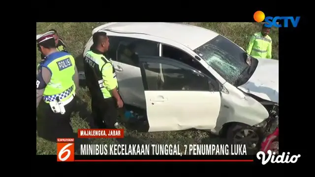 Minibus ini terlibat kecelakaan tunggal di ruas Tol Cipali kilometer 168-400 jalur Jakarta menuju Cirebon.