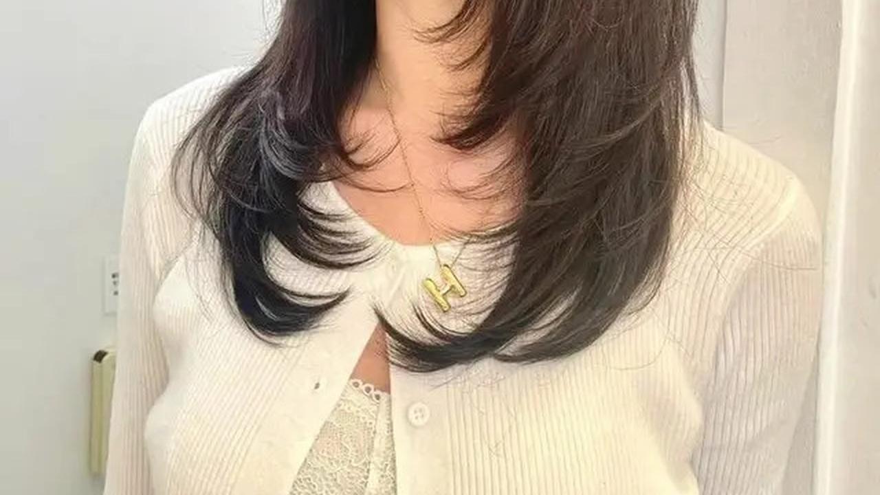 Model Rambut Wanita untuk Wajah Oval, Bikin Pede Maksimal