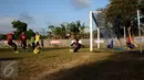 Pesepakbola Bali United melakukan latihan jelang laga perdana turnamen Piala Presiden 2015 di Lapangan Trisakti, Legian, Bali, Sabtu (29/8/2015). Bali United akan berlaga melawan Persija di Grup C Piala Presiden 2015. (Liputan6.com/Helmi Fithriansyah)