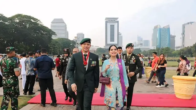 Annisa Pohan tampil menawan dan mencuri perhatian di HUT TNI Ke-79 (Instagram/@agusyudhoyono dan @annisayudhoyono)