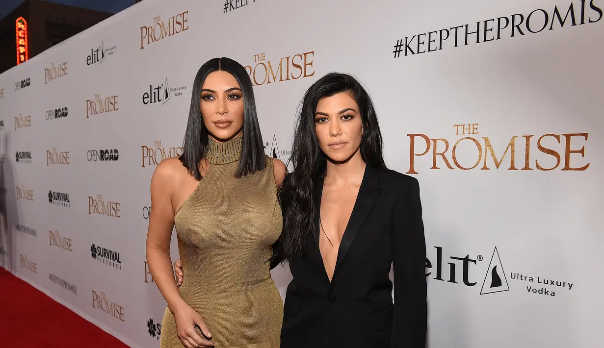 Meski demikian Kourtney Kardashian mengatakan bahwa definisi ibu yang baik bagi ia dan Kim Kardashian itu berbeda. (KEVORK DJANSEZIAN  GETTY IMAGES NORTH AMERICA  AFP)
