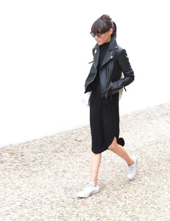 Mix and match busana yang tepat untuk dipakai ke kampus atau kantor saat datang bulan. (sumber foto: lornaluxe.com/pinterest)