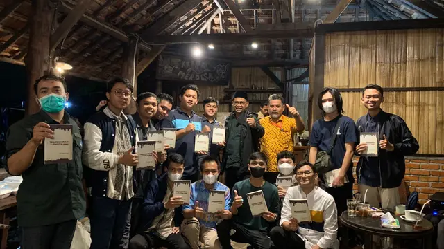 Buku Transformasi dan Kapitalisme