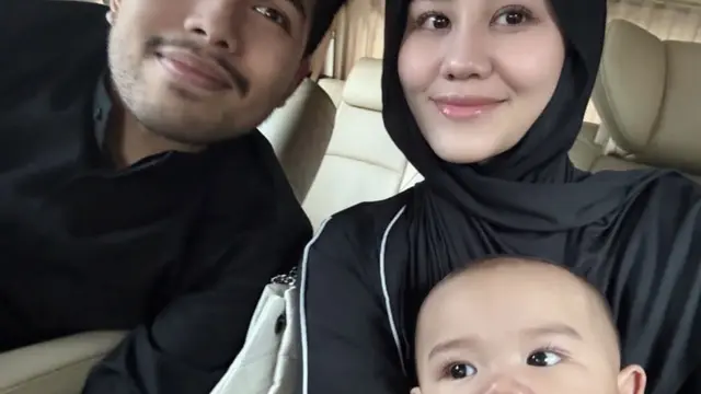 Aaliyah Massaid dan Thariq Halilintar saat Umrah. [@aaliyah.massiad]