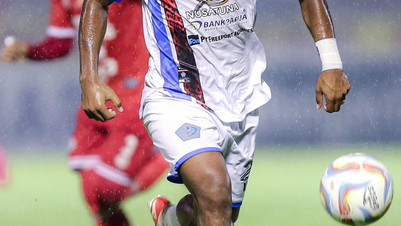 PSBS Biak menjalani laga final leg kedua ini dengan modal cukup besar. Sebelumnya, mereka berhasil mencuri kemenangan 3-0 dari Semen Padang di leg pertama.&nbsp;Bola.com/Bagaskara Lazuardi