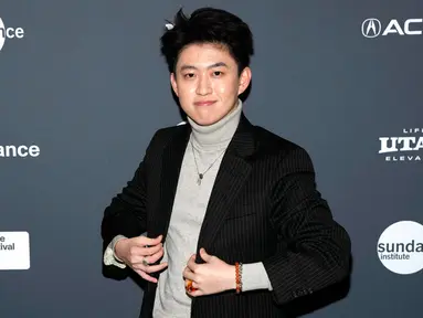 Rich Brian menghadiri pemutaran perdana film Jamojaya saat Sundance Film Festival 2023 di Eccles Theatre, Park City, Utah, Amerika Serikat, 22 Januari 2023. Rapper muda asal Indonesia itu didapuk menjadi pemeran utama dalam film musikal berjudul Jamojaya. (Photo by Charles Sykes/Invision/AP)