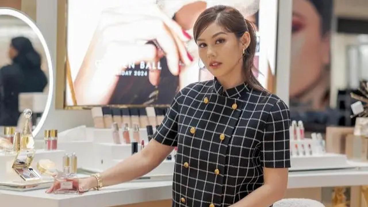 8 Tampilan Menawan Para Artis Head to Toe Kenakan Dior saat Hadir di Dior Beauty Holiday 2024, Alyssa Daguise hingga Julie Estelle