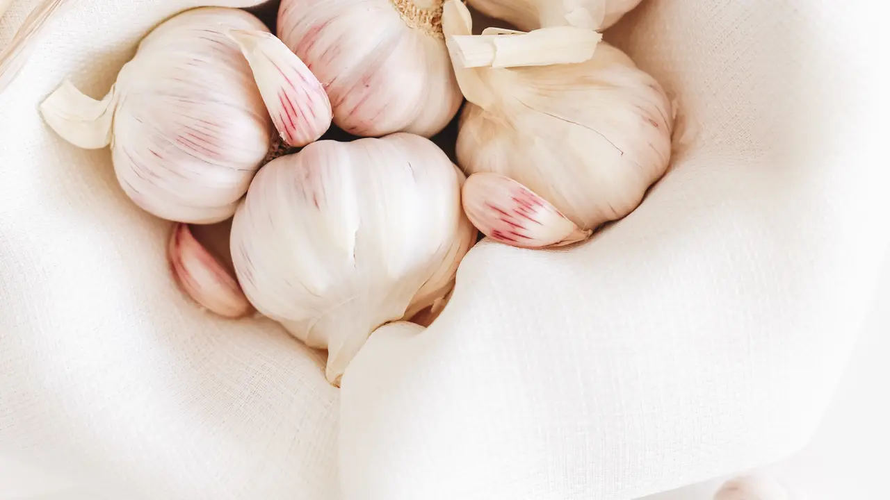ilustrasi masker bawang putih/unsplash
