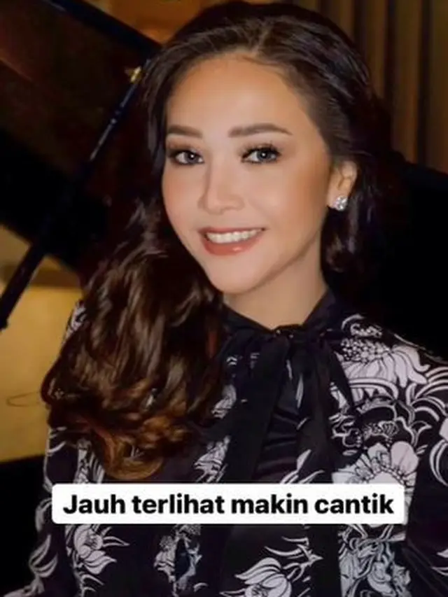 6 Potret Terbaru Maia Estianty Usai Suntik Botoks dan Laser, Banjir Pujian