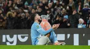 Selebrasi Rayan Cherki dalam laga Carabao Cup antara Manchester City vs Brentford, Kamis (18/12/2025). (AP Photo/Jon Super)
