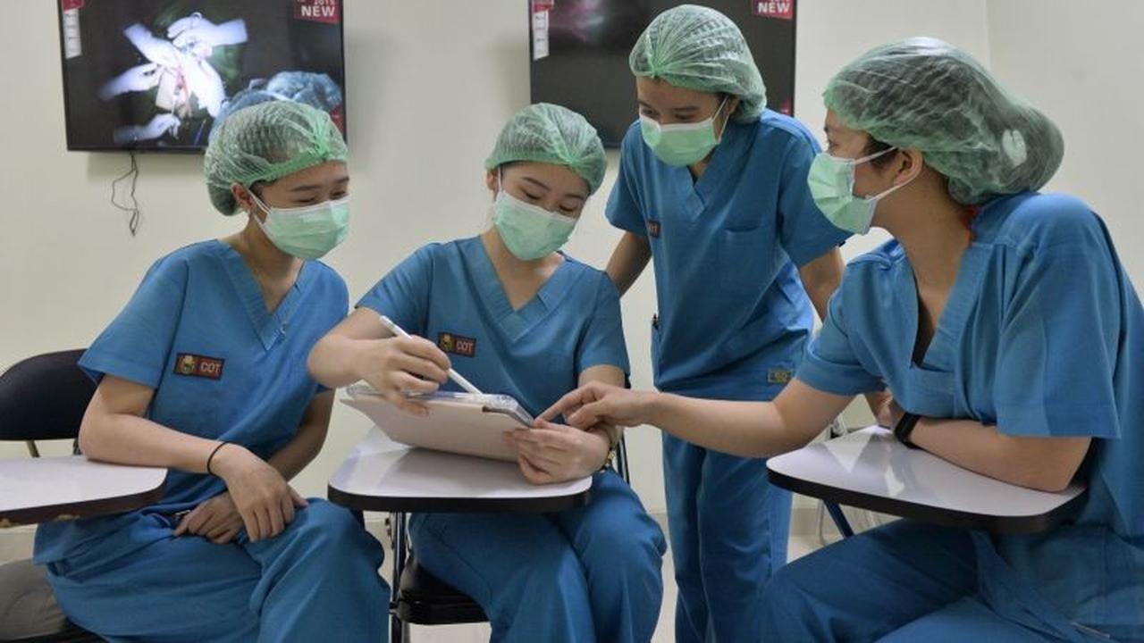 Disiplin dan Empati, Syarat Utama Jadi Dokter Masa Depan yang Kompeten