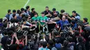 <p>Pelatih Timnas Indonesia, Shin Tae-yong menjawab pertanyaan para wartawan saat sesi latihan di Lapangan A Gelora Bung Karno (GBK), Senayan, Jakarta Pusat, Kamis (15/6/2023) sore WIB. Latihan dilakukan sebagai persiapan menghadapi Timnas Argentina pada laga persahabatan FIFA Matchday, 19 Juni 2023 di Stadion Utama Gelora Bung Karno. (Bola.com/Bagaskara Lazuardi)</p>