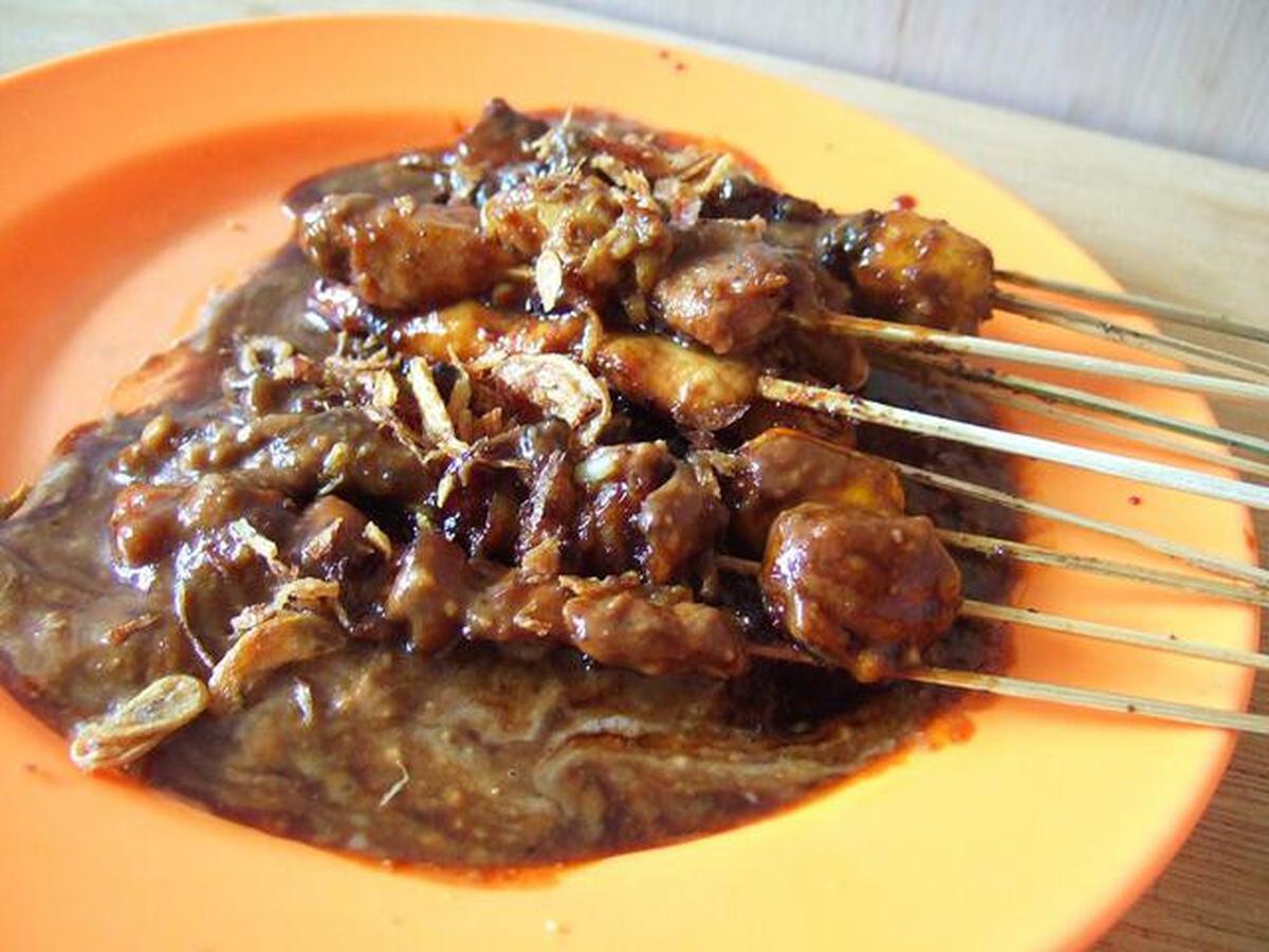 8 Rekomendasi Tempat Makan Sate Ayam di Ponorogo 2025 yang Wajib Dicoba